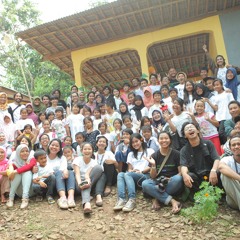Pohon Tua - Rara Sekar & Adik - Adik Sekolah Kita Rumpin