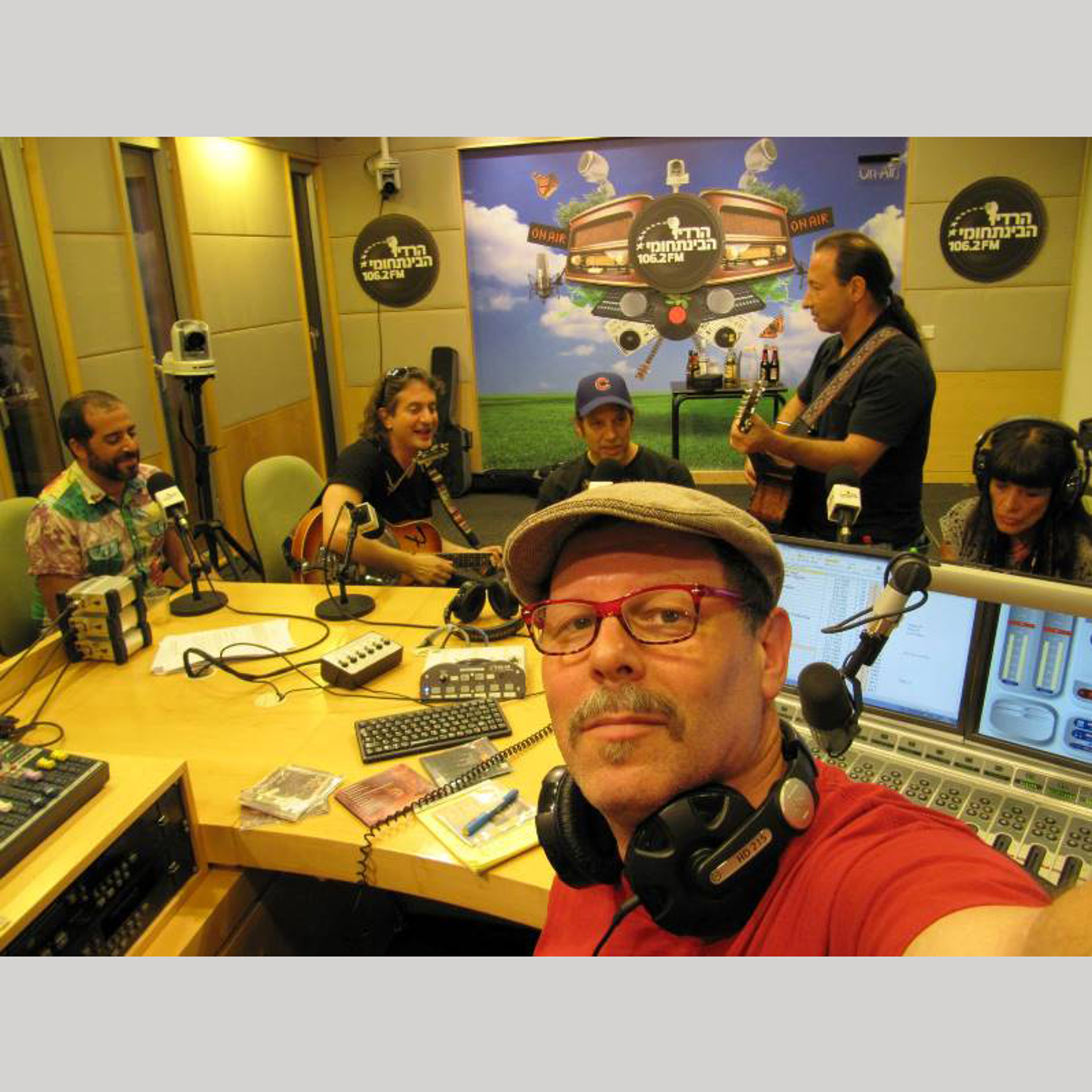 Traveling Blues-IDC International Radio, May 20, 2015 (ep.200)Part_2 episode artwork