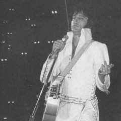 How Elvis handles a heckler while on stage - American Trilogy