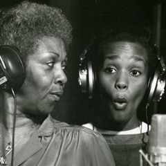Whitney & Cissy Houston - Ain't No Way & You Send Me (Live 1983) [Remastered]