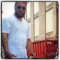 TOO MUCH Low.ink Entertainment