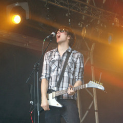 Biggie and Tupac Freestyle Vs. Metal