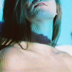 ½