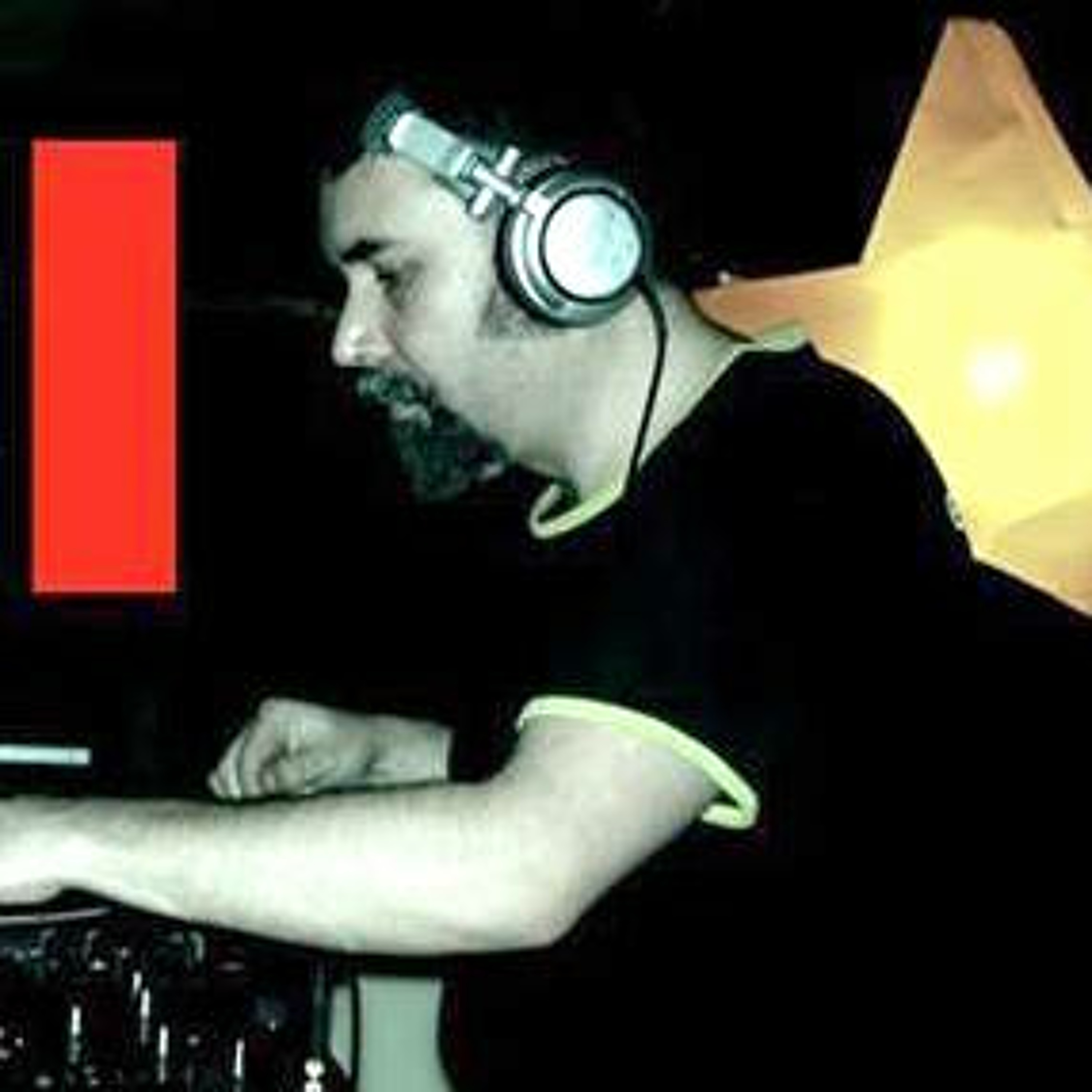 DJ Loopin - Cafe Max - 2015 - 05 - 22 - Part 2 episode artwork
