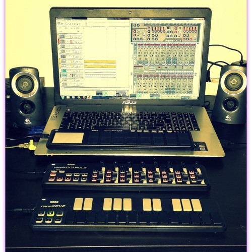 EINMAL IM MONAT. ZWEIMAL IM MONAT