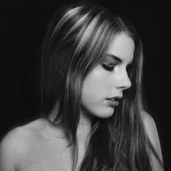 Chandelier Sia Cover 2013