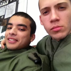 פתאום כשלא באת - *ביצוע לייב* מאת גלעד הלל ועומר פאנק