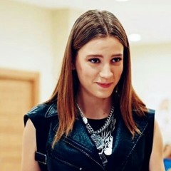 Medcezir 61.Bölüm _ Çağatay Ulusoy bestesini Serenay Sarıkaya ile seslendirir.mp3