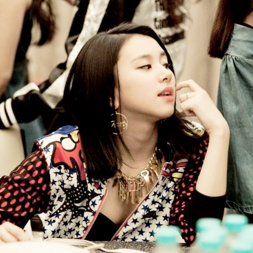 Streaming Jyp Sixteen