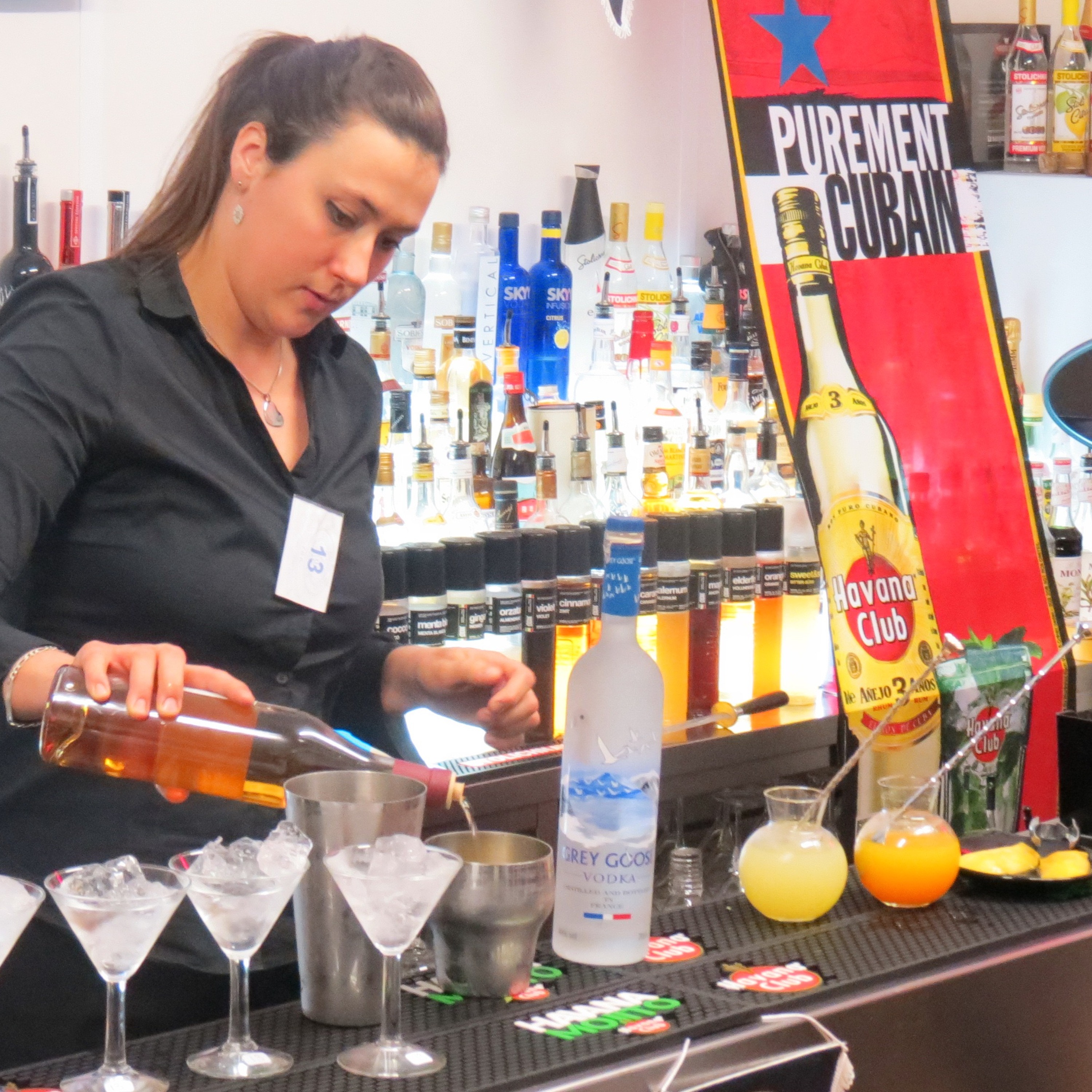 Interview de Elodie Guichard - Barmaid au Bibent à Toulouse episode artwork