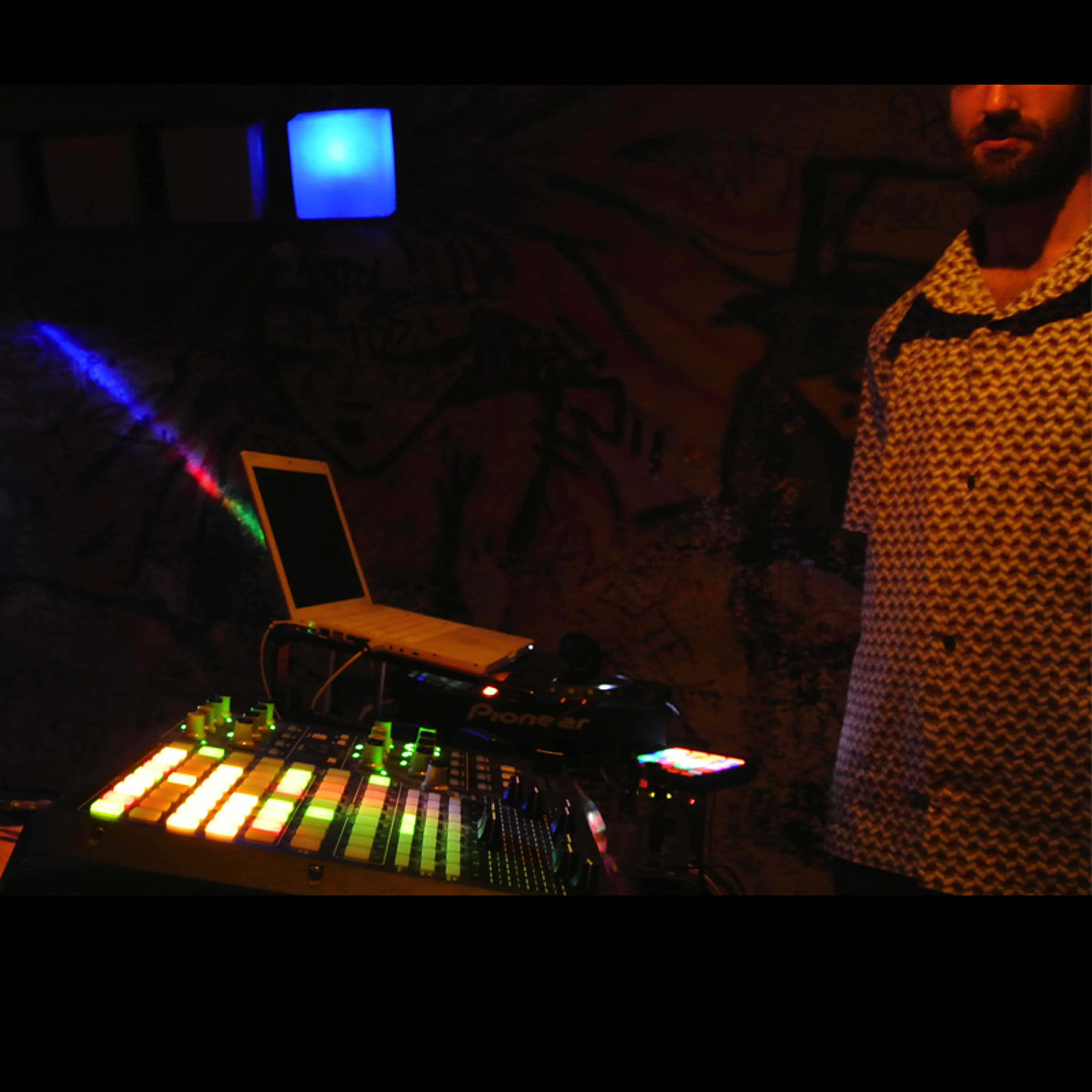 Piska Power @ Rosis 30/05/2015(Elephant Room)