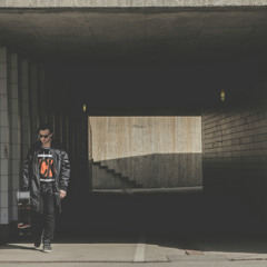 AJ Feat Damien - Favorite