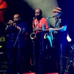Lover Lay Down - DMB w/Branford Marsalis 2015 - 05 - 22