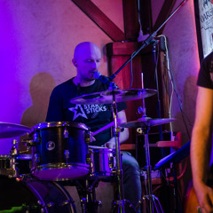 Hot Guys (Live) - Лиш Вона (Плач Єремії Cover)