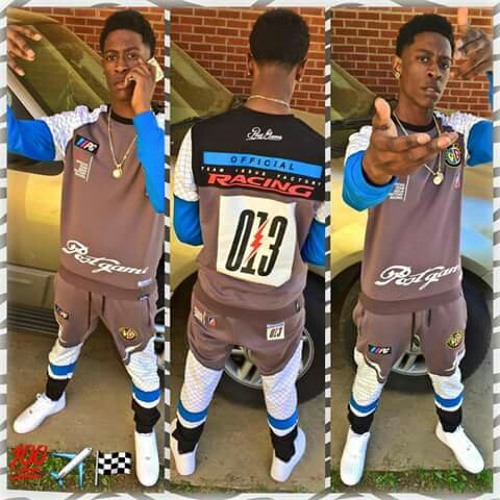 Munchie2Times Ft TpStackz-No Money Problems