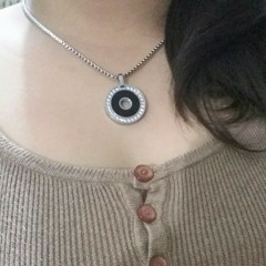 Lagu lama banget at Gak tau siapa yg nyanyi