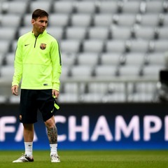 Pearl Jam and Ray Hudson commentary on Messi