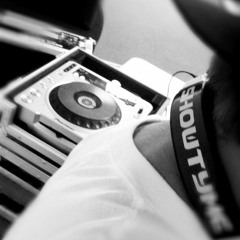 Ole Plaza Theatre Nites - Showtyme