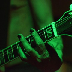 LA LENGUA - EP "BARBIE EN CAUTIVERIO" Autor: Moisés Flores