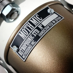 Piano Demo (Shure 58 Vs. Moth Mic)