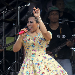 Wiwik Sagita - Edan Turun