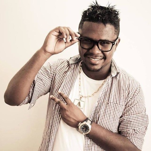 MC ARTHUR - Profissional De Nave [BRUNO DA SERRA]