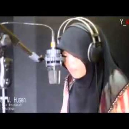 A unique voice in the recitation of the Koran - صوت رااااااااااائع فى تلاوة القراّن لفتاة اندونيسية