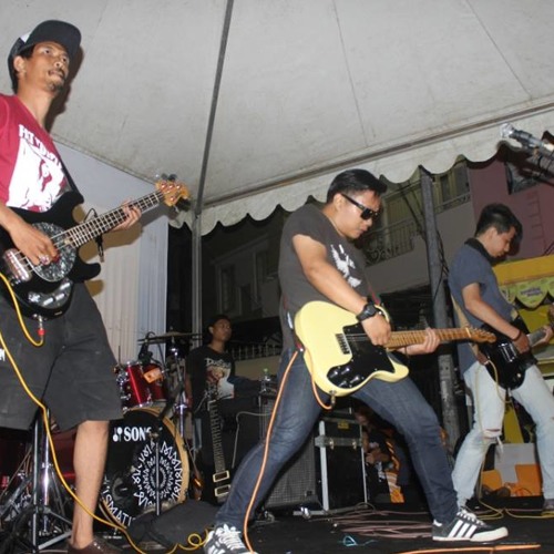Musuh Dari Musuhku Adalah Teman