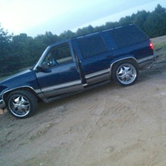 Y Por Esa Calle Vive - Valentin Elizalde.mp3