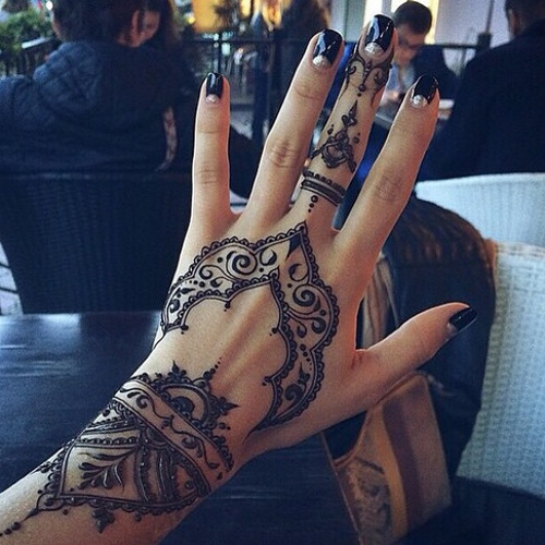 Candyland & Breathe Carolina- Find Someone