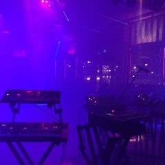 Summer Jammin With The Loop Pedal. Yamaha Cp25 And Microkorg Xl at some country shack