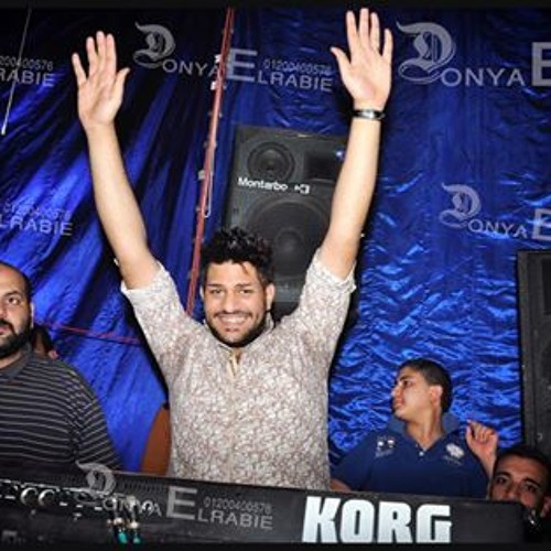 محمد حميد ومحمد السحريت وافتحلي بابك موال جامد من مليونيه السد العالي كاريكا مزيكا.MP3