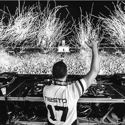 Tiësto - EDC Las Vegas 2015 (Full) (Free) By : → [www.facebook.com/lovetrancemusicforever]