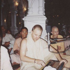 11.11.09 Aindra pr temple kirtan