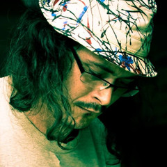 Hold **FREE DOWNLOAD**