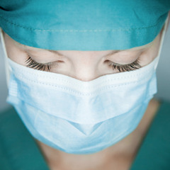042: What's it Like Being an Emergency Nurse? A Behind The Scenes Look - Shoshana