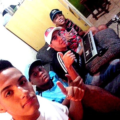 Mc´s Hyata, Saki & Kalzin - Calibramentação Putarizada [ Dj´s Paulinho17 & Lucas14 ]