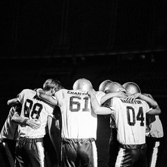 EXO - Love Me Right (Empty Arena)