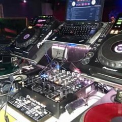 Slow Down Feat. Sexy And I Know It [Huntebeat Remix]