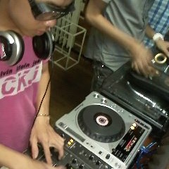 DJ