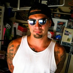 Esposas "Instrumental" (for Wives and Handcuffs)