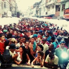 - MT -  BAILE  DA NOVA  HOLANDA  VS TUDO ROLA NORMALMENTE  - [DJ VINICIN ] - PEEEEDRADA NH