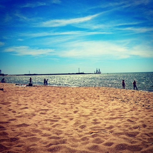 Tommy Seven - Sunday Night