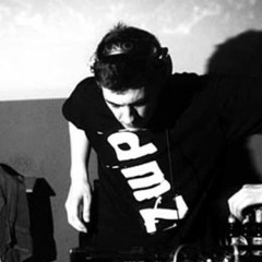 Skream - Gather Round - [FREE DOWNLOAD] - 2010