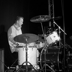 Never Let Her Slip Away (Live) - A.Gold 2015