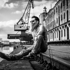 Charlie Winston - In Your Hands (HerrReimer Remix)