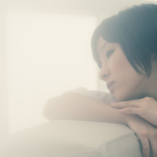 Chiếc Áo - Ricky Star