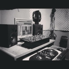 Tumbado - RimasErre-C (Psico Inversa) (High Level) Ft Cazz Sanches (La Esquina Baja)