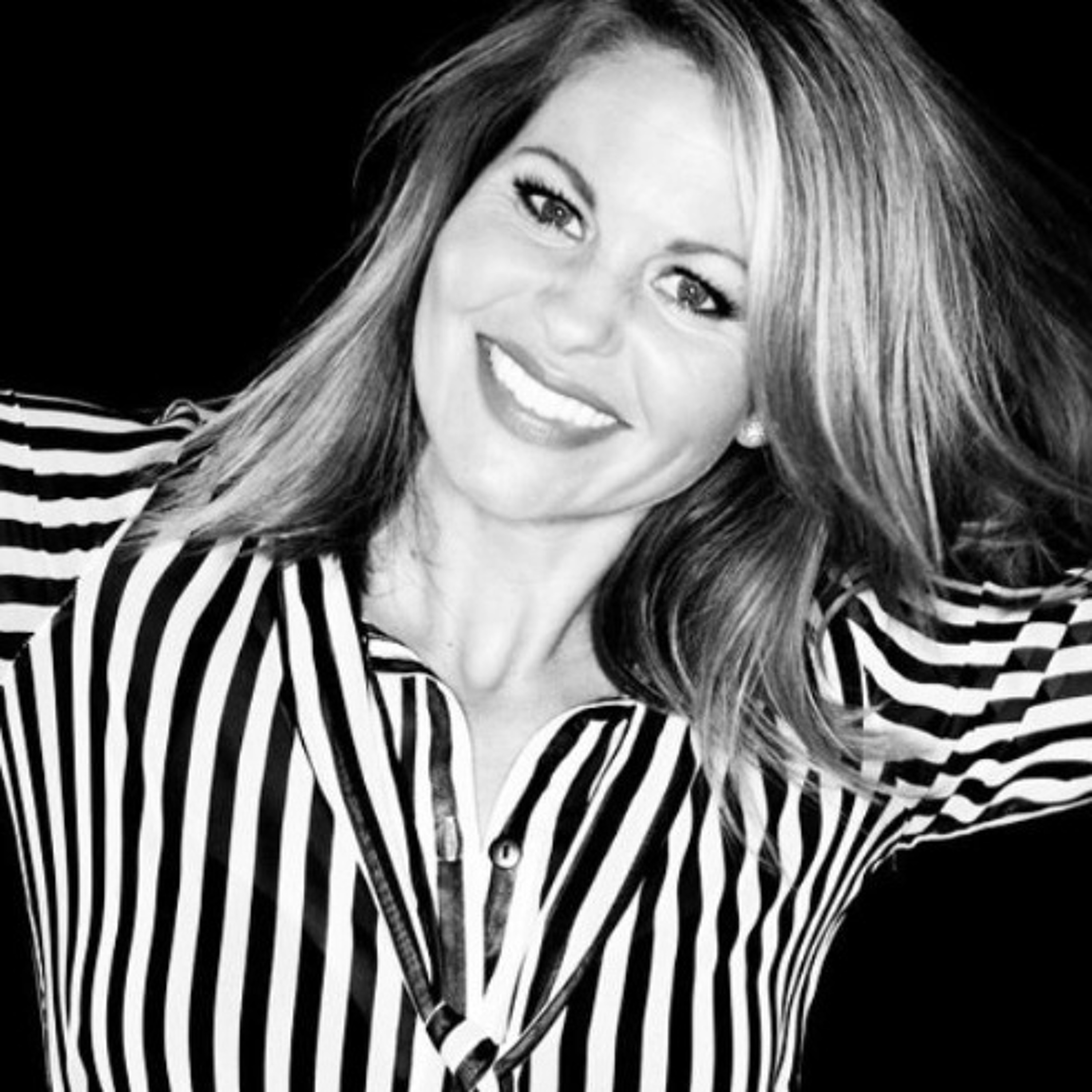 FREEFALL Q&A: Actress Candace Cameron Bure Speaks Out About Gay Cake Controversy, Fame and More episode artwork