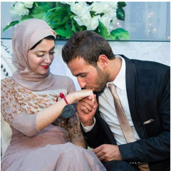 ♥لما جآت عينك في عيني وابتدا بينهم كلام